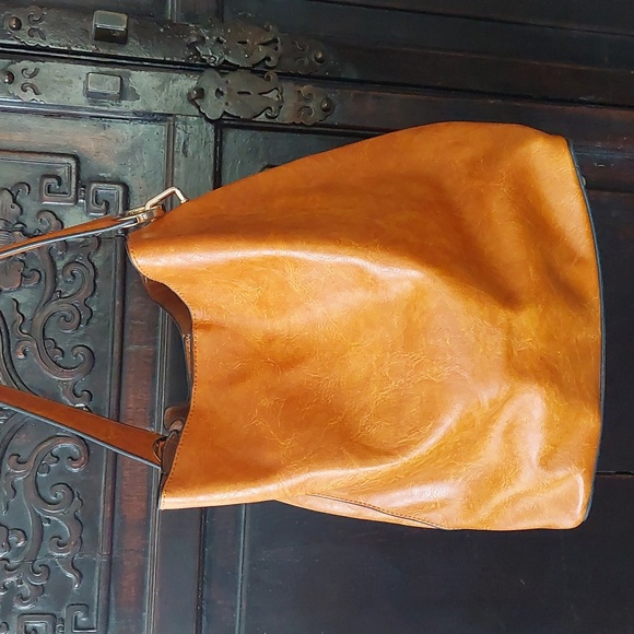unmarked Handbags - Faux leather hobo